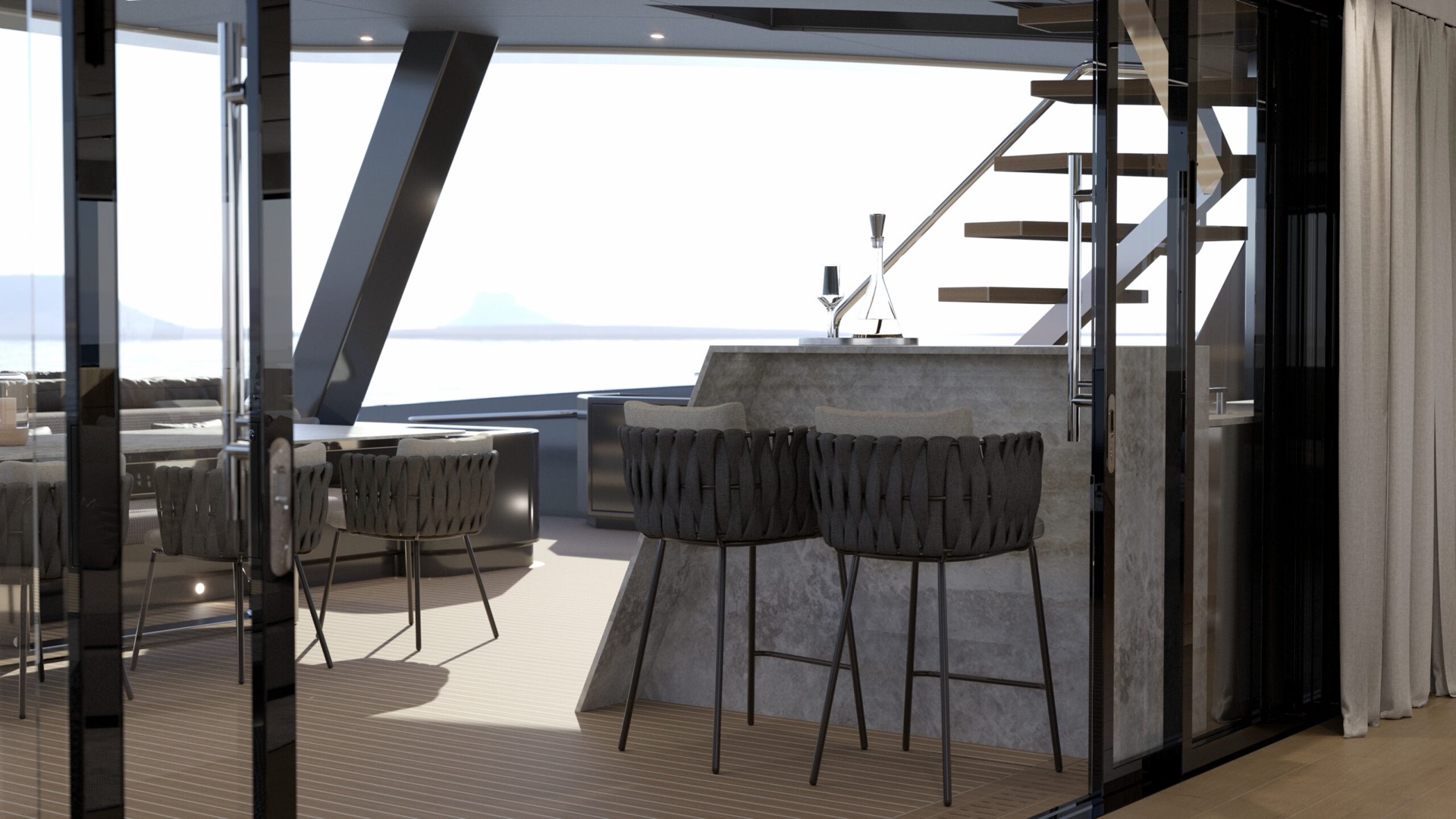 Moon Yacht — pokładowy bar i strefa lounge